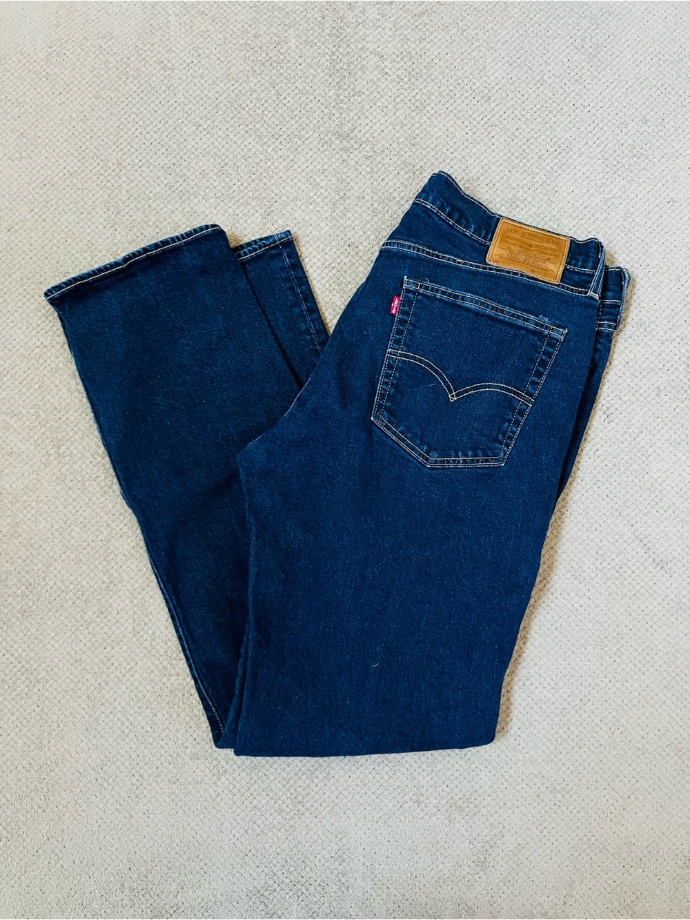 Levi’s Premium 514 Mens 36x34 Straight Fit Mid Rise Straight Leg Dark Wash Jeans